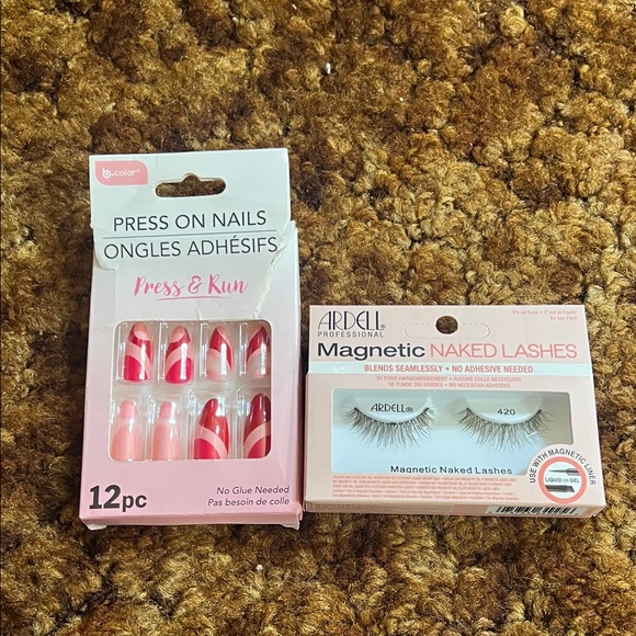 Accessories - Press On Nails and Magnetic Lashes Set